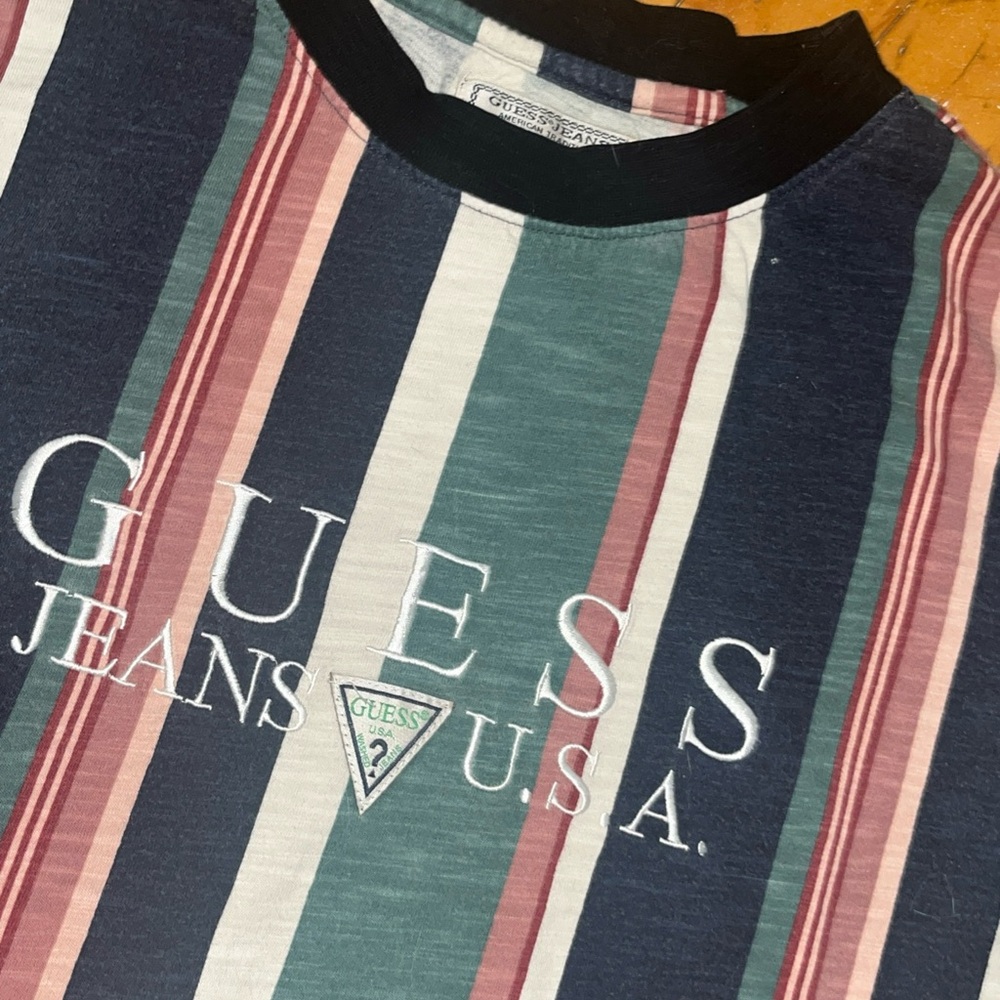 VTG GUESS Men’s Striped Logo Tee - Navy, Green & Pink Sz med - Picture 3 of 6